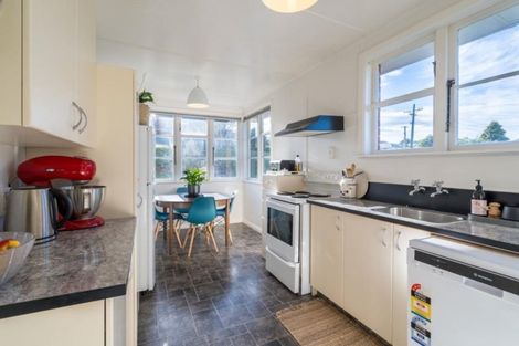 Photo of property in 2 Ballantyne Street, Waverley, Dunedin, 9013