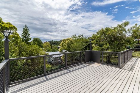 Photo of property in 21 Tauroa Road, Havelock North, 4130