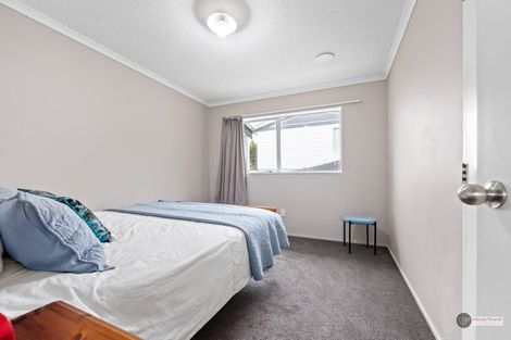 Photo of property in 10 Kaitangata Crescent, Kelson, Lower Hutt, 5010