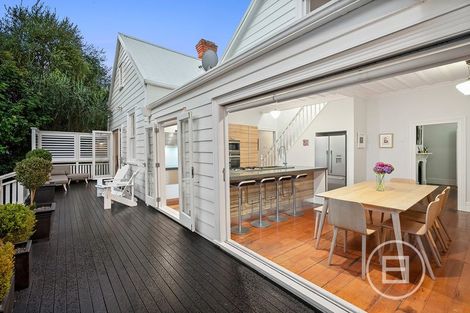 Photo of property in 46 Clifton Road, Herne Bay, Auckland, 1011