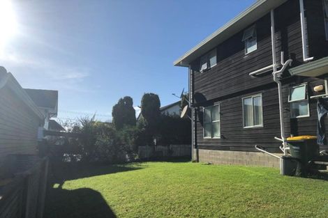 Photo of property in 159a Chivalry Road, Glenfield, Auckland, 0629