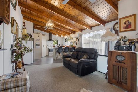 Photo of property in 2/33 Kea Street, Katikati, 3129