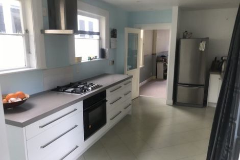 Photo of property in 2 Melrose Crescent, Melrose, Wellington, 6023