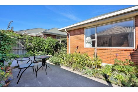 Photo of property in 2/126 Opawa Road, Opawa, Christchurch, 8023