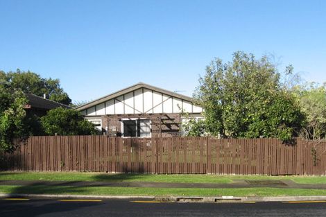 Photo of property in 3/7 Highland Park Drive, Highland Park, Auckland, 2010