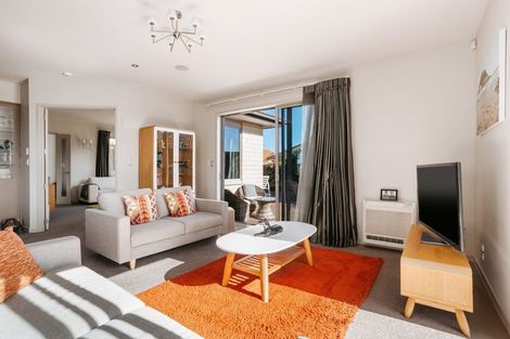 Photo of property in 92 Tuihana Drive, Papamoa Beach, Papamoa, 3118