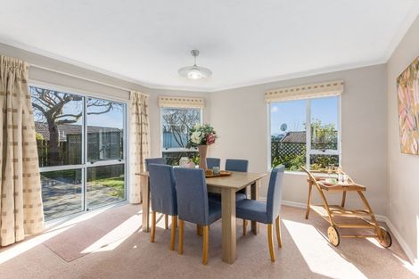 Photo of property in 10 James Cook Drive, Whitby, Porirua, 5024
