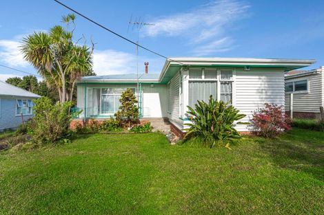 Photo of property in 9 Kuaka Place, New Lynn, Auckland, 0600