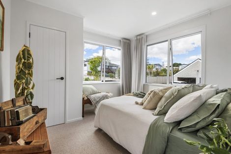Photo of property in 122a Birkdale Road, Birkdale, Auckland, 0626