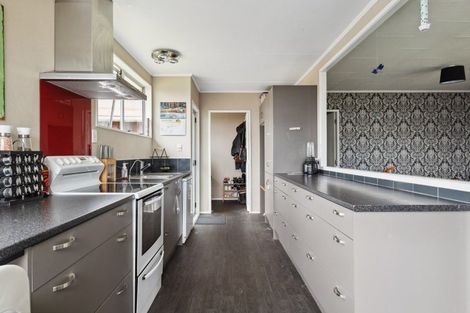 Photo of property in 24 Montjoy Street, Stratford, 4332