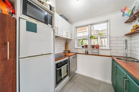 Photo of property in 85b Wilkie Crescent, Naenae, Lower Hutt, 5011