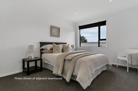 Photo of property in 37d Tawhiri Road, One Tree Hill, Auckland, 1061