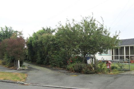 Photo of property in 22 Bideford Place, Dallington, Christchurch, 8061