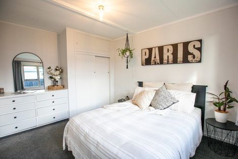 Photo of property in 2/44 Beach Road, Katikati, 3129