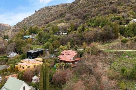 Photo of property in 16 Moonlight Track, Arthurs Point, Queenstown, 9371