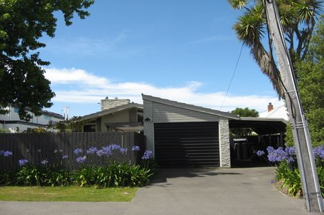 Photo of property in 1/18a Queens Avenue, Merivale, Christchurch, 8014
