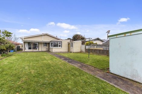 Photo of property in 27 Ngaio Street, Strandon, New Plymouth, 4312