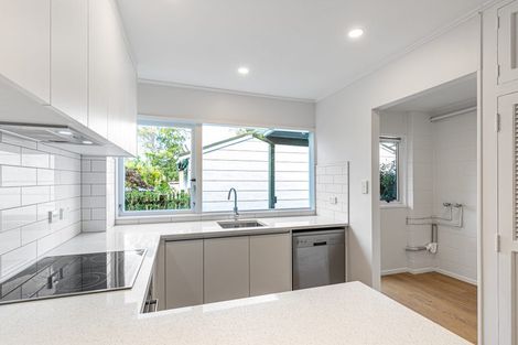 Photo of property in 2/6 Griffen Road, Mount Roskill, Auckland, 1041