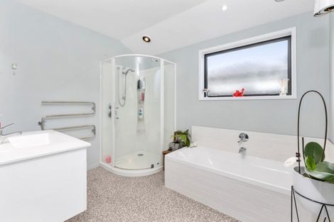 Photo of property in 28 North Bay Road, Pyes Pa, Tauranga, 3112