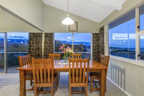 Photo of property in 37 Ernest Street, Ranui, Porirua, 5024