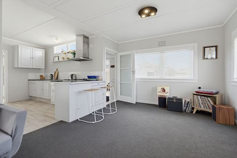 Photo of property in 9a Kawaha Point Road, Fairy Spring, Rotorua, 3015