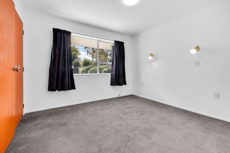 Photo of property in 3 Rika Place, Kawaha Point, Rotorua, 3010