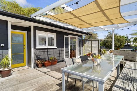 Photo of property in 11 Harris Street, Mount Maunganui, 3116