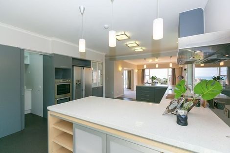 Photo of property in 374 Devon Street West, Lynmouth, New Plymouth, 4310