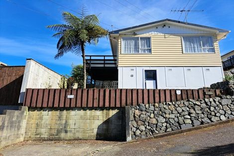 Photo of property in 23a Manor Drive, Stokes Valley, Lower Hutt, 5019