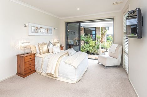 Photo of property in 45 Golf Vue Place, Castlecliff, Whanganui, 4501