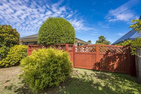 Photo of property in 10 Aburoc Place, Paraparaumu Beach, Paraparaumu, 5032