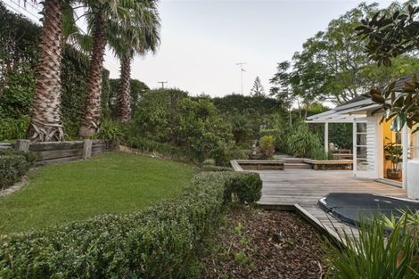 Photo of property in 1/53 Corunna Road, Milford, Auckland, 0620