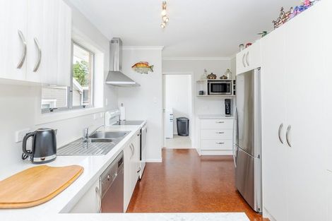 Photo of property in 11 Fiona Place, Dinsdale, Hamilton, 3204