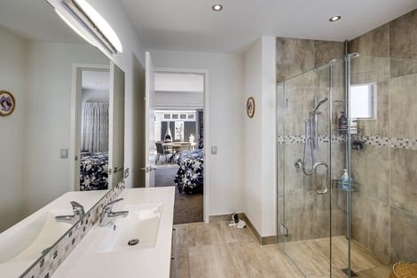 Photo of property in 11a Avenue Road, Greenmeadows, Napier, 4112