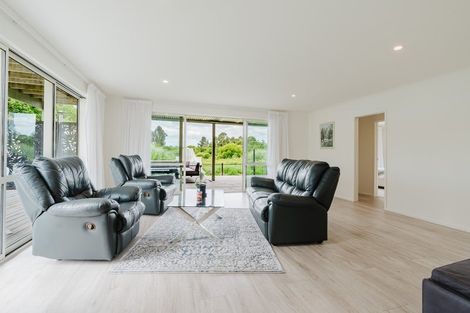 Photo of property in 100 Estuary View, Whangamata, 3620