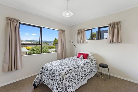 Photo of property in 104 Tutere Street, Waikanae Beach, Waikanae, 5036