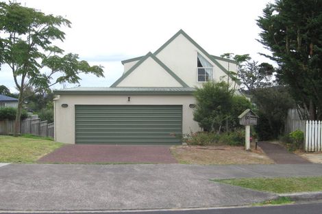 Photo of property in 14 Redfern Lane, Glenfield, Auckland, 0629