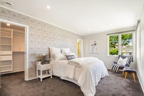 Photo of property in 43 Vodanovich Road, Te Atatu South, Auckland, 0610