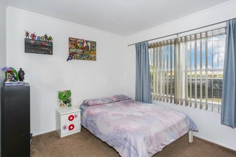 Photo of property in 32 Barnhill Crescent, Pahurehure, Papakura, 2113
