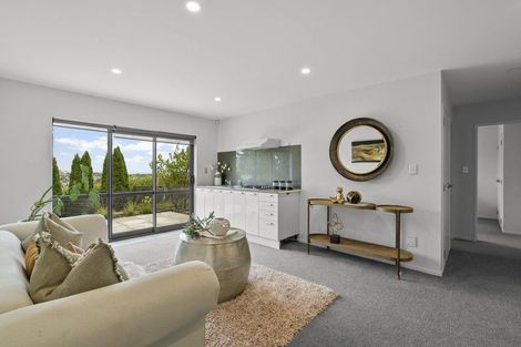 Photo of property in 30 Aldon Lane, The Gardens, Auckland, 2105