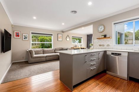 Photo of property in 51 Nelson Avenue, Aotea, Porirua, 5024