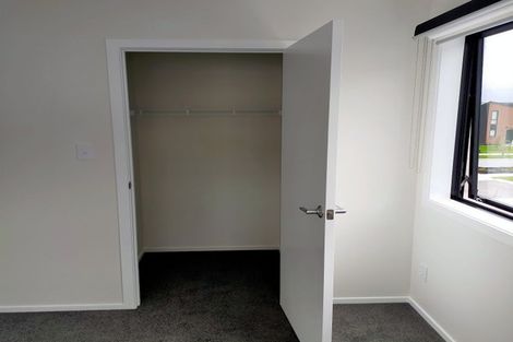 Photo of property in 4 Desert Gold Lane, Wallaceville, Upper Hutt, 5018