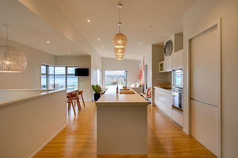 Photo of property in 16 Hornsey Road, Bluff Hill, Napier, 4110