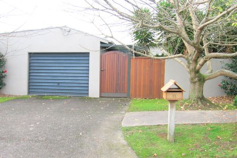 Photo of property in 11 Rame Road, Greenhithe, Auckland, 0632