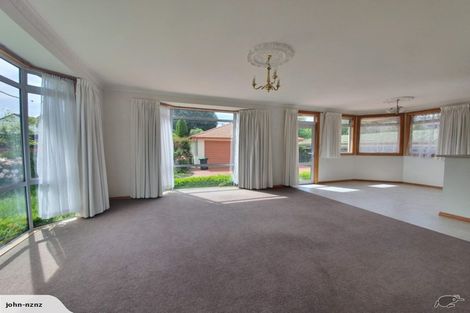 Photo of property in 74 Straven Road, Fendalton, Christchurch, 8014