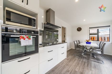 Photo of property in 4 Roberts Street, Wainuiomata, Lower Hutt, 5014