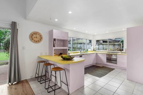 Photo of property in 8 Wiriana Place, Stanmore Bay, Whangaparaoa, 0932
