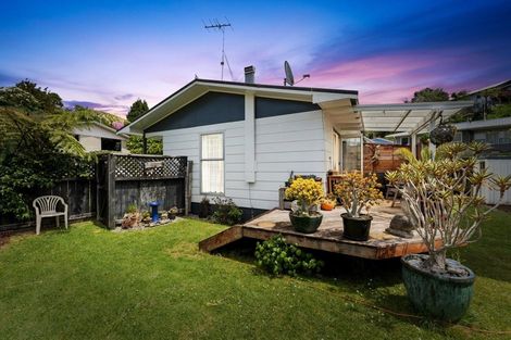 Photo of property in 6 Waterloo Place, Westown, New Plymouth, 4310