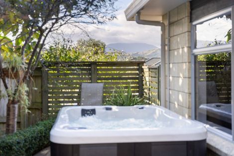 Photo of property in 14 Leanne Way, Waikanae Beach, Waikanae, 5036