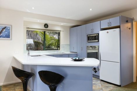 Photo of property in 6 Charlotte Street, Stanmore Bay, Whangaparaoa, 0932